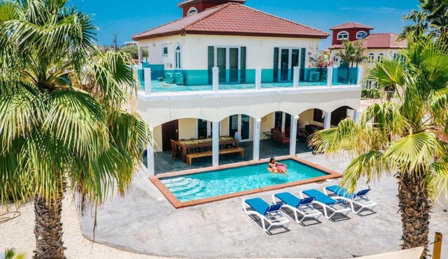 Large 6BR Villa with Private Pool TOP location