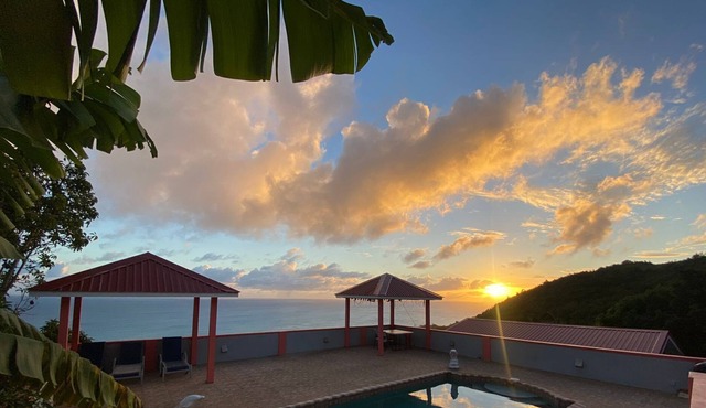 LE BLANC HIDEAWAY 3 Minutes from the beach
