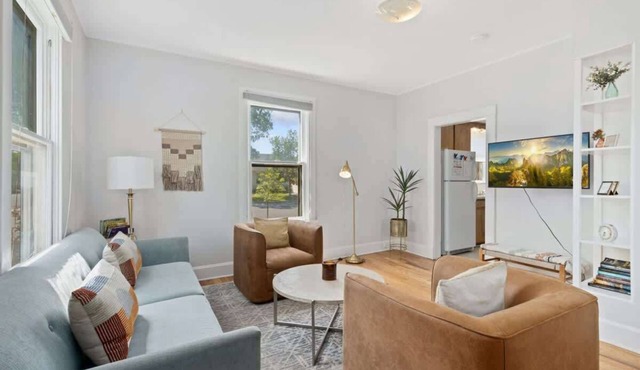 Light & Lovely Modern Farmhouse in Old Town in Fort Collins