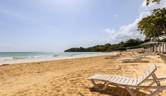 Lil' Slice of Heaven JA: Ocho Rios