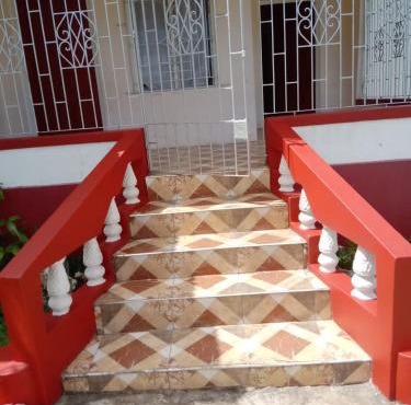 Linstead AirB&B Crescent Avenue