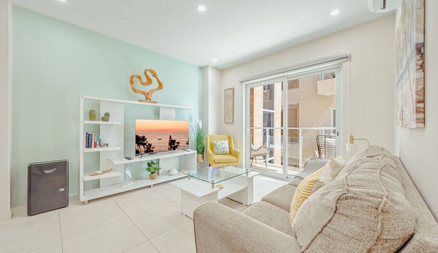 Lux 2BR/2BA Condo w/Balcony and Pool Access