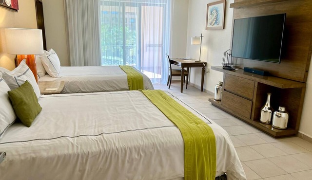 Luxurious 3 bedroom with stunning ocean views of Danzante Bay in Loreto