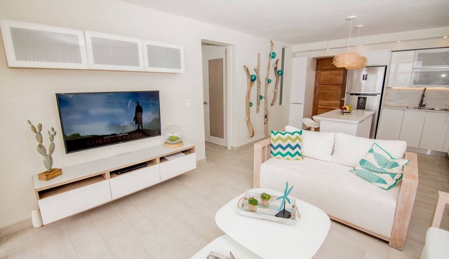 Luxury 4BR Beachfront Double Condo w/Private Patio and Plunge Pool