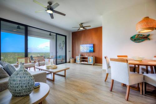 Luxury Oceanview Condo Rooftop Infinity Pool