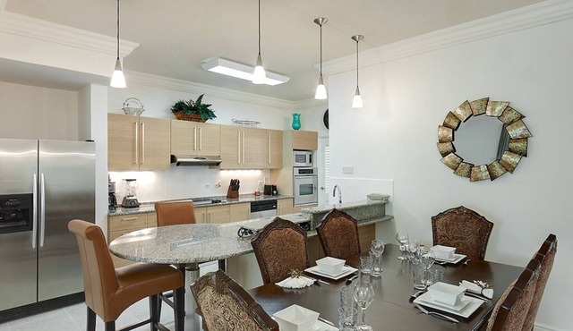 Luxury Townhome in Sandy Lane Neighborhood by BSL Rentals