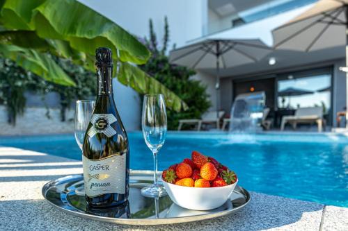 Luxury White Sails Villas with a Multi Sport Court and Sea View in Pinezici