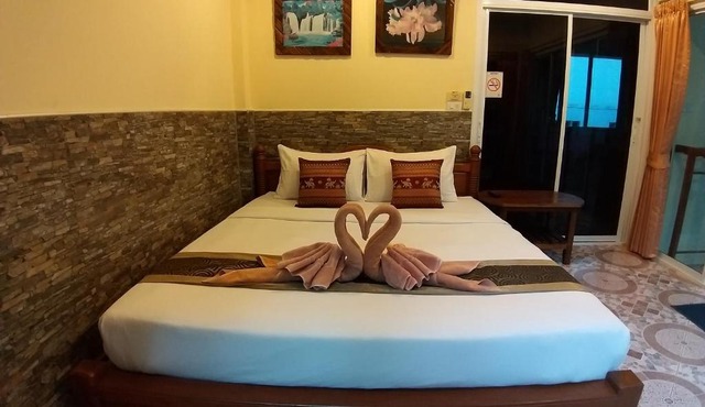 Mae Somboon House in Lamai
