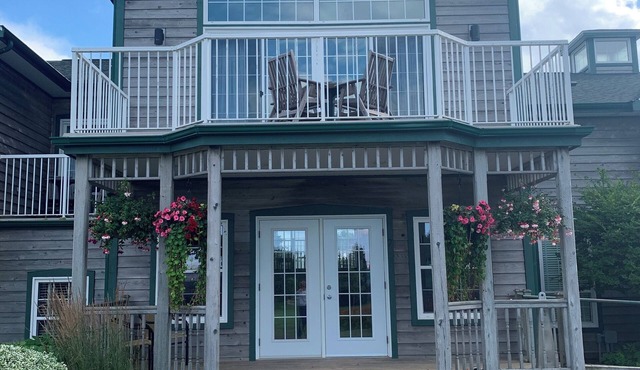 Magnificent two bedroom large balconies amazing water views in Souris