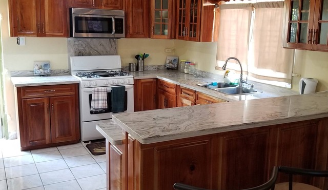 Makin Memories .a unique, cozy and relaxing 2 bedroom home away from home.
