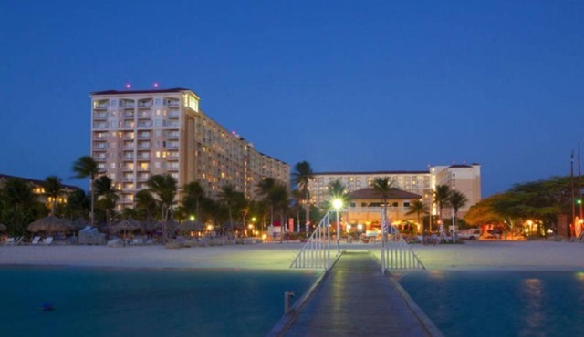 Marriott Aruba Surf Club - 2 Bedroom Villa - Sleeps 8