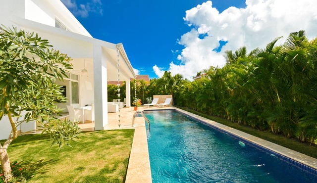 Modern 3BR Villa with Private Pool - Punta Cana Village