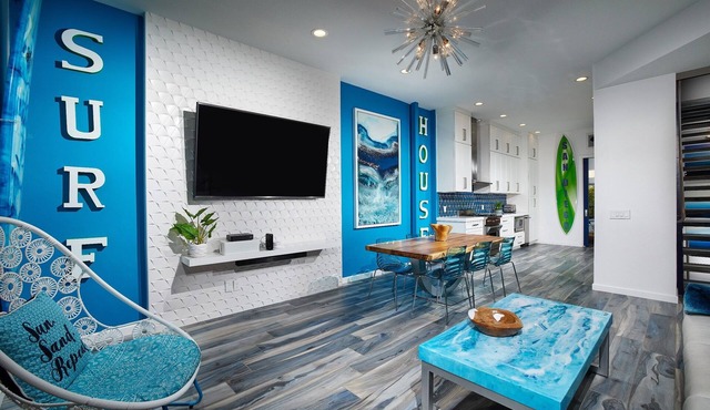 Modern Surf Themed Home - Heart of Gaslamp in San Diego