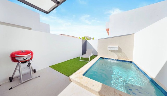 NEW 1BR w/Private Pool BBQ Patio @ Eagle Beach
