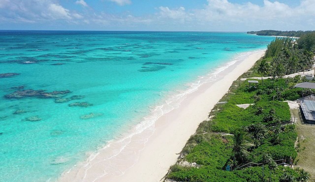 New 2BR Poponi Beach Cottage w/Generator