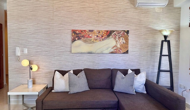 New! Urban Style Retreat – 1BR in the Heart of SD