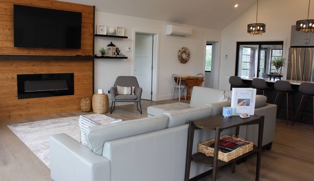 Newly Built Coastal Cottage, Minutes To Lakeside Beach & Crowbush Golf Course in Morell