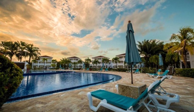 Ocean Whisper Villa | 1BR Getaway in Placencia