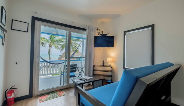 Oceanview Corner Suite | Top-Floor Retreat at Aqua Vista – Suite 4