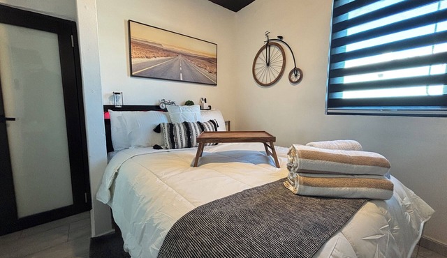 Outdoor Haven, BBQ, Movie Nights, FirePit, Jacuzzi