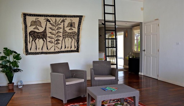Parrot Villa
