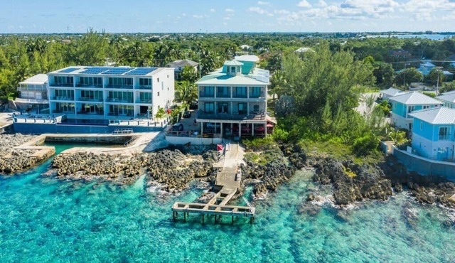 Penthouse 2Bd/2Bth Oceanfront Condo-Onsite Dining