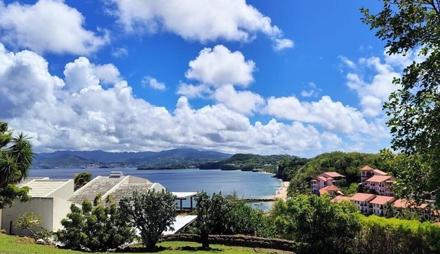 Pinquin Cottage Amazing views, two beaches & 15 mins drive to shops/restaurants