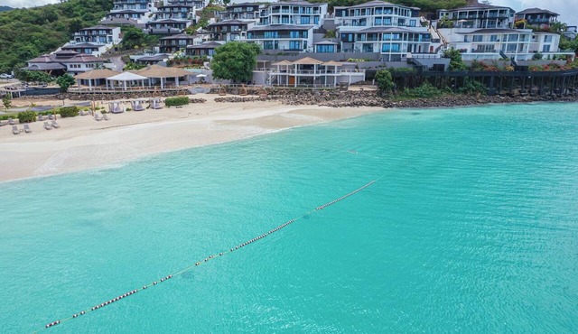 Private Luxury Villa with Breathtaking Ocean Views in Antigua! Beachfront!