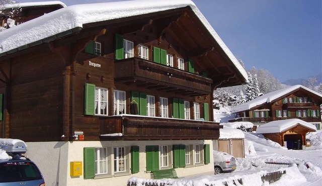 quiet location, directly at the ski school with view to the Eigernordwand in Bern