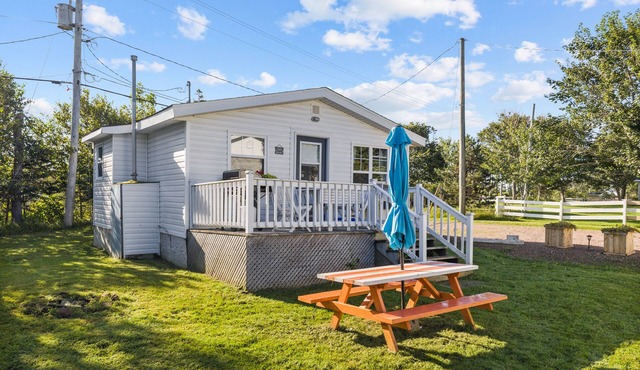 Red Sands, Spacious, 2 BRs, Living Room, Full bathroom & a Patio in York