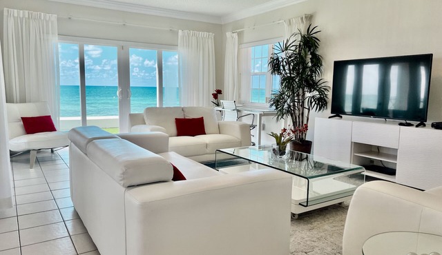 Regal Beach Club #614