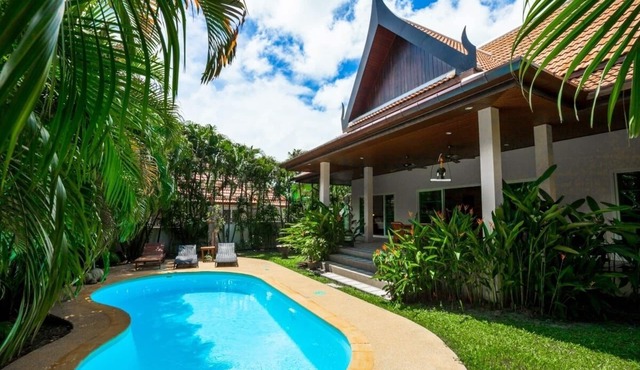 Romanee - 2BR Comfortable Pool Villa in Tambon Rawai
