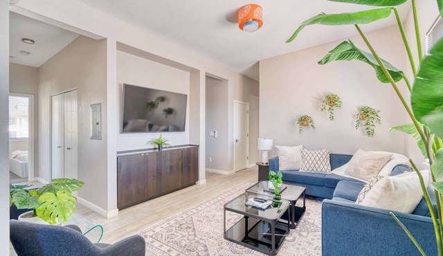 Rooftop Deck | 4BR/2BA | Heart of Hawthorne