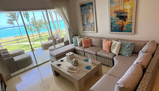 SEAWINDS- FRONT BEACH CONDO CABARETE LOCATION!