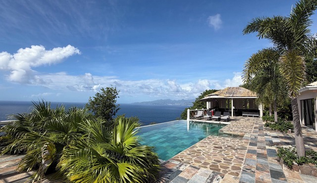 Secluded Luxury Hideaway with Ocean Views