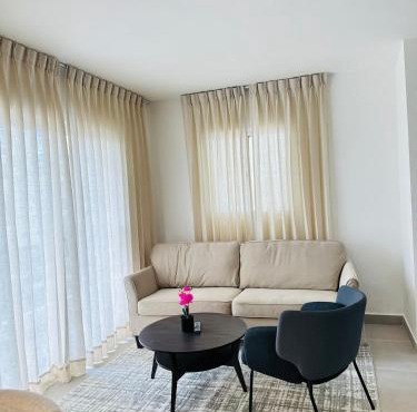 Serena Village Paradise 2BR Apt with Pools and Shuttle