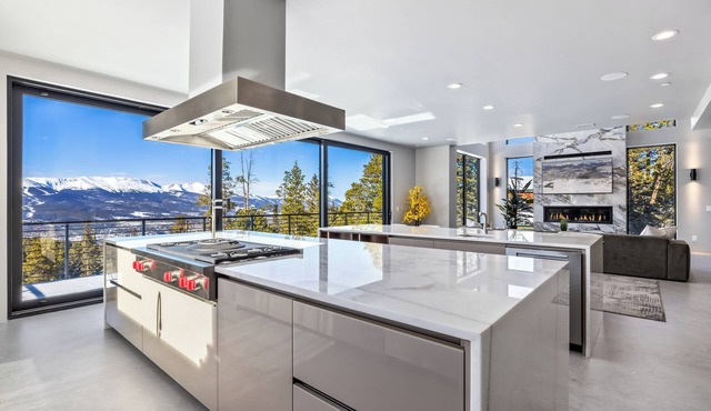 Ski for Free in your Backyard! 30+ Day Rental in Breckenridge