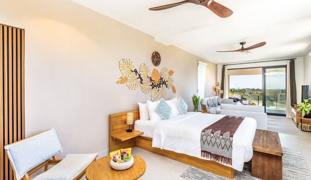 Solara - Ocean I Pool View | Near Grace Bay in Long Bay Hills