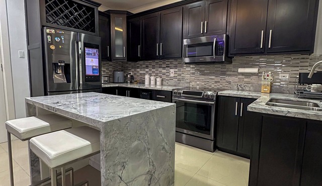Spacious 3-bedroom apartment Kingston Jamaica - SLuxe City Haven