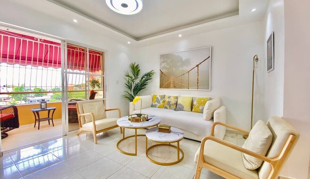 Spacious 3BR Condo, Beautifully Designed, Fully Stocked Kitchen, Full AC, Fast Wi-Fi