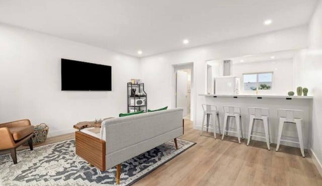 Spacious Apt w/1BR - City Center in Pasadena