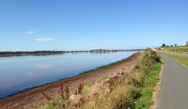 Stanhope Beach House in peaceful PEI - two unit duplex, 5 bedrooms total in Stanhope