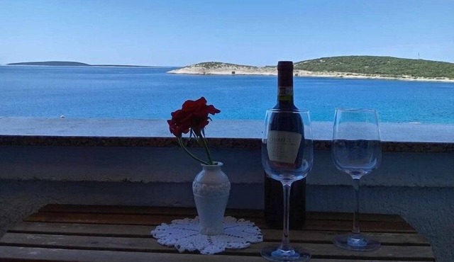 Studio flat near beach Martinšćica, Cres (AS-23980-c) in Martinšćica