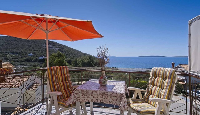 Studio mit Klimaanlage und Meerblick in Cres