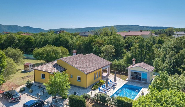 Stunning home in Strmac in Strmac