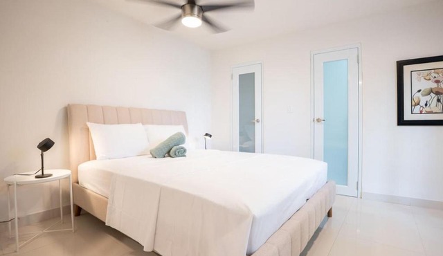 Stylish Studio Just Steps from Condado Beach and Top Restaurants