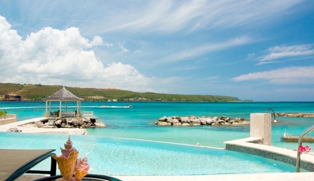 SUGAR BAY ON THE BEACH JAMAICA - Luxury 5 Bedroom Beachfront Villa