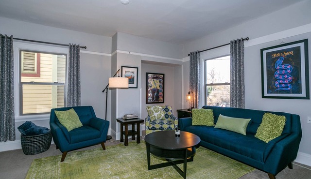 The Bridgetown, steps away from NW 23rd shops and eateries in Portland