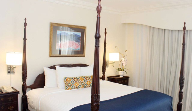 The Courtleigh Hotel and Suites
