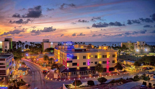 The Cove - Condo Hotel - Palm Beach Strip